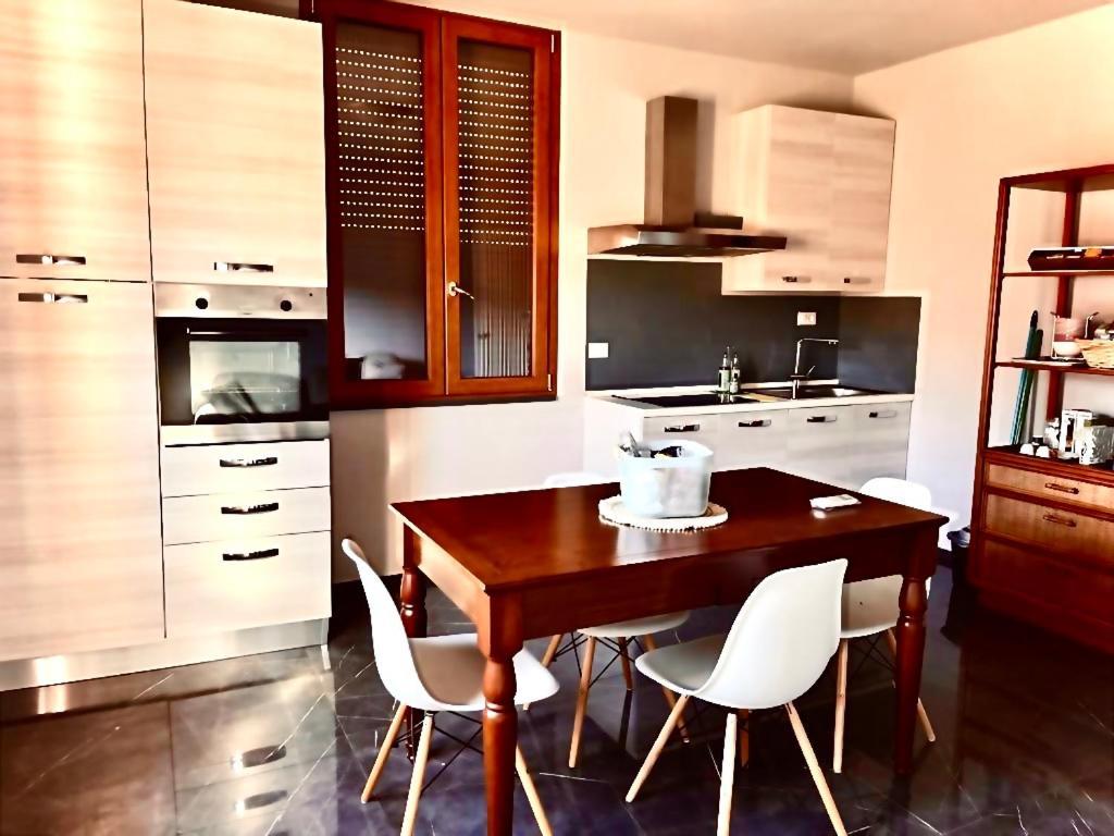 Отель Casa Cavour Монтекатини-Терме Экстерьер фото
